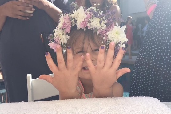 Kids’ mini mani/pedi party setup